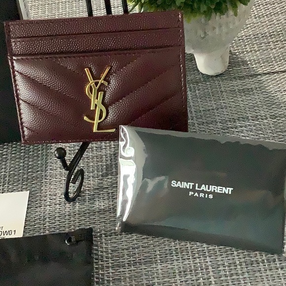 Saint Laurent Rouge Legion Card Holder
Authentic YSL - Picture 1 of 10